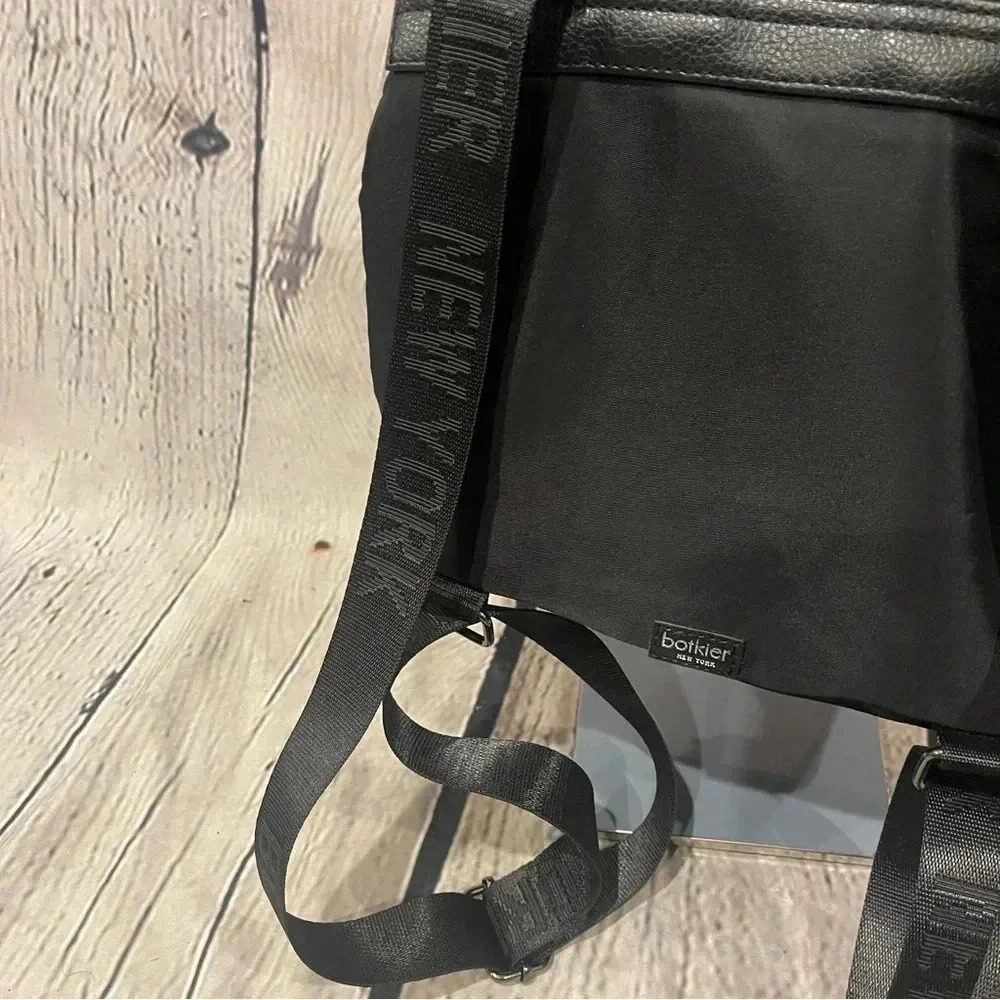 NWOT Botkier New York Black Mini Trigger Backpack - Picture 12 of 14
